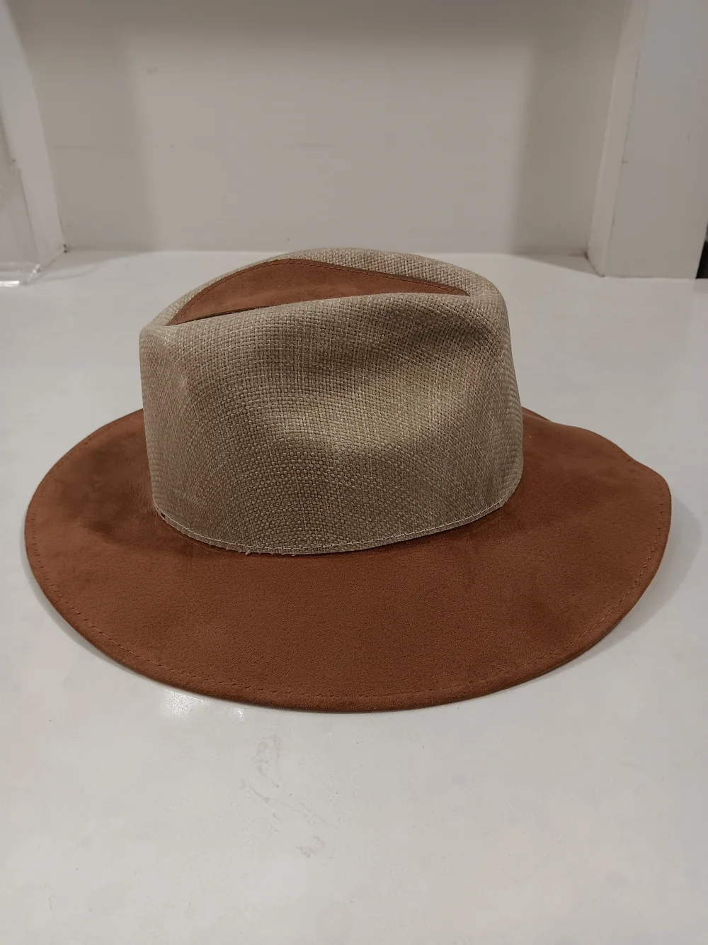Two-Tone Brown and Beige Wide-Brim Fedora Hat